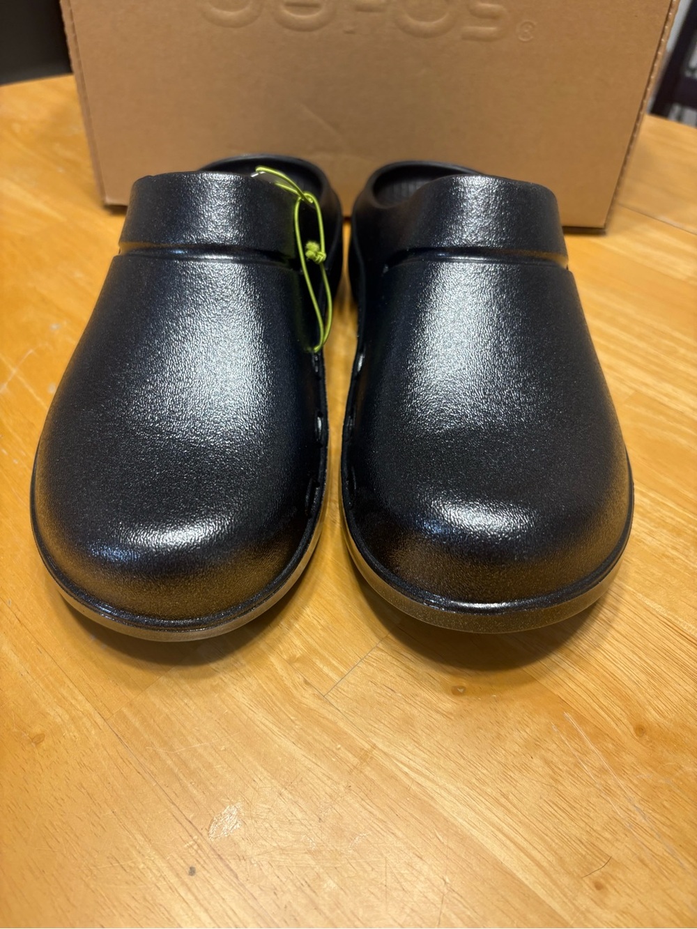 OOFOS Women’s Black Sparkle Luxe Clog Shoes